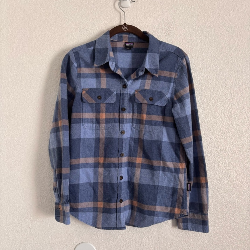 Patagonia Women's Size XS Blue Plaid Flannel Fjord Button Down Shirt